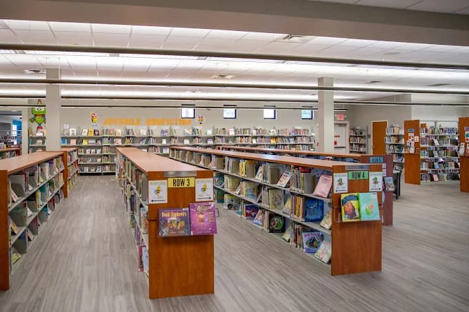 Inside the Smyrna Public Library